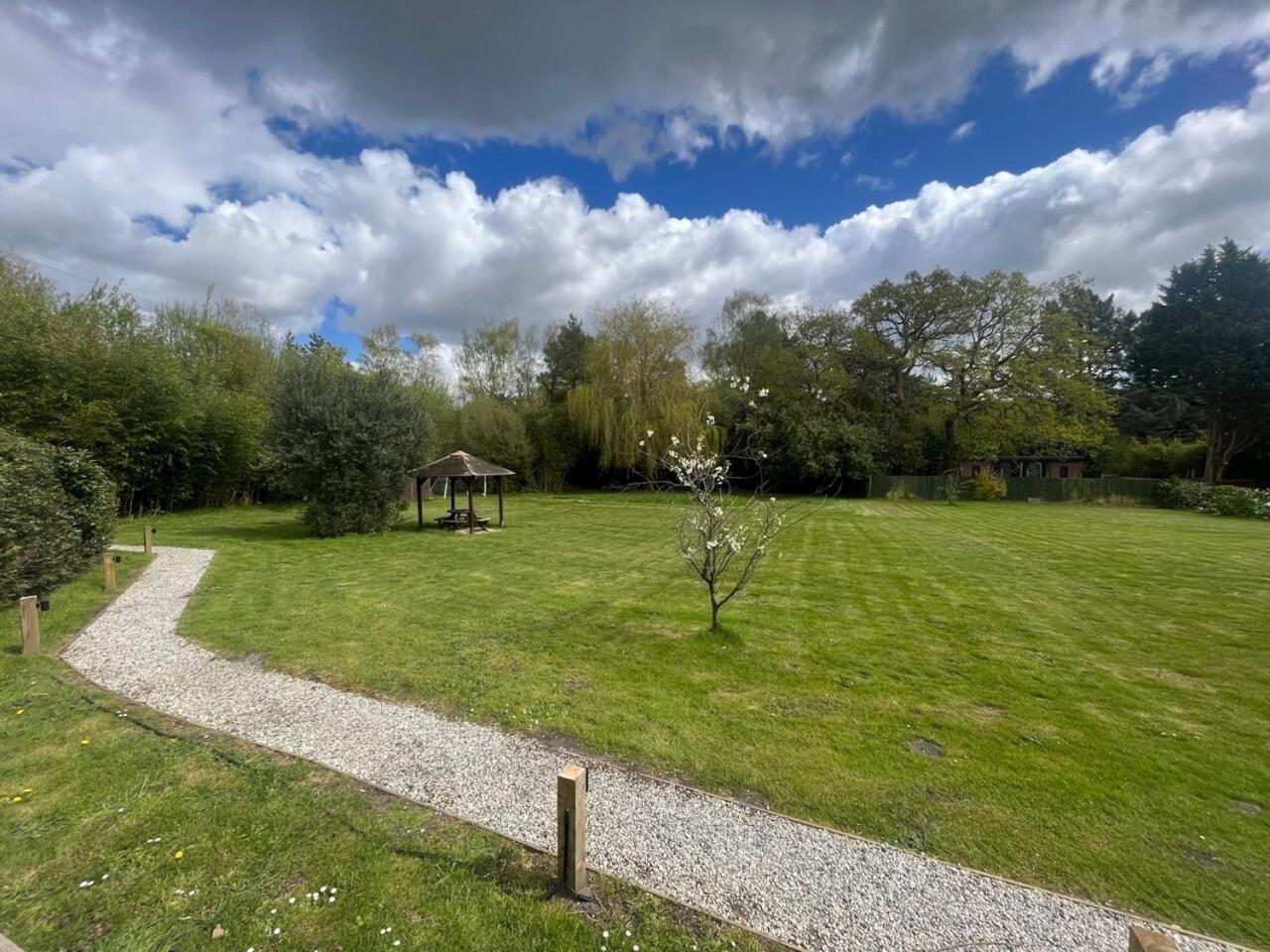 Little Paddock Villa Ringwood Exterior photo